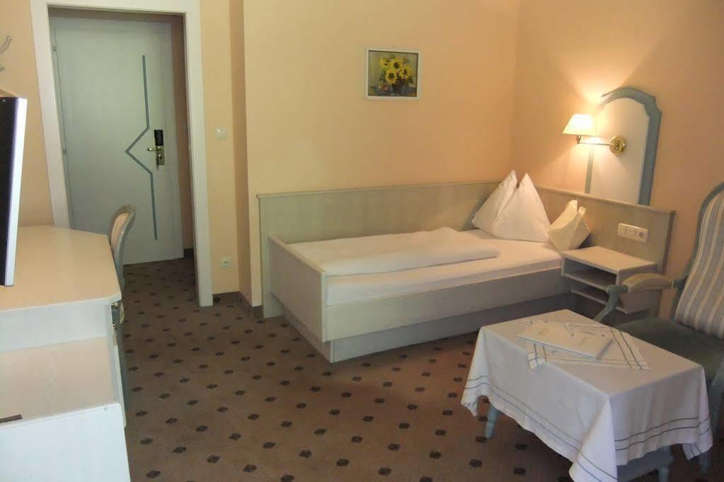 מילסטאט Hotel Alexanderhof מראה חיצוני תמונה